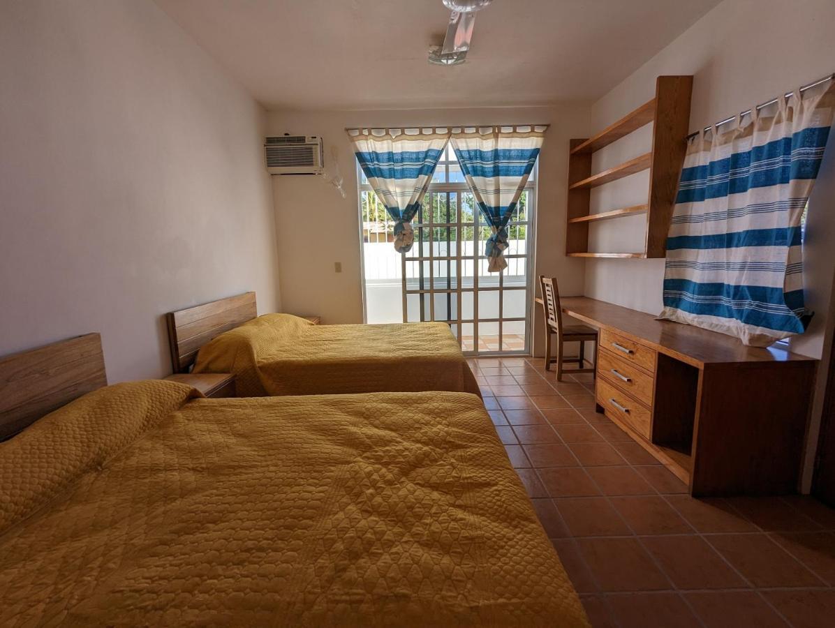 Hôtel El Pulpo - Ac - Internet Starlink - Hot Water à Puerto Escondido  Extérieur photo